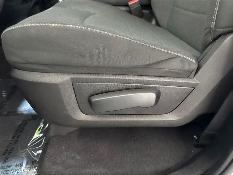 RAM 1500 SLT Quad Cab 4WD 2021