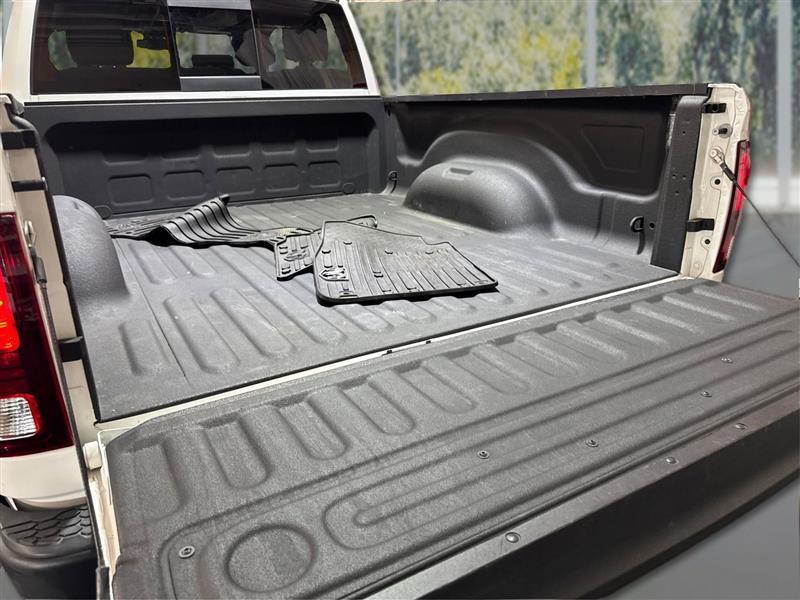 RAM 1500 SLT Quad Cab 4WD 2021