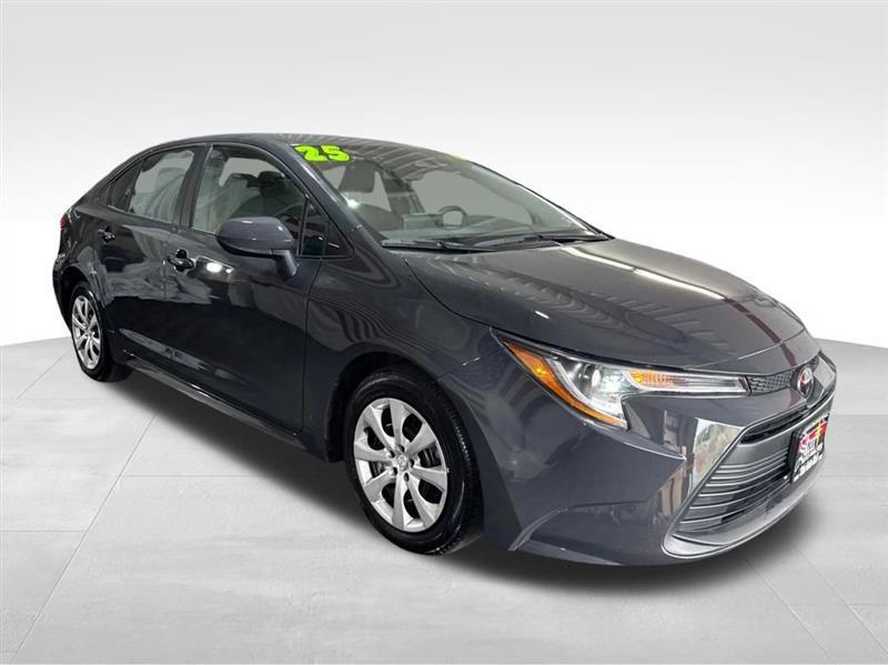 Toyota Corolla LE 2025