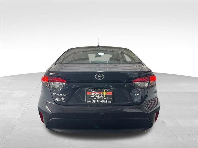 Toyota Corolla LE 2025