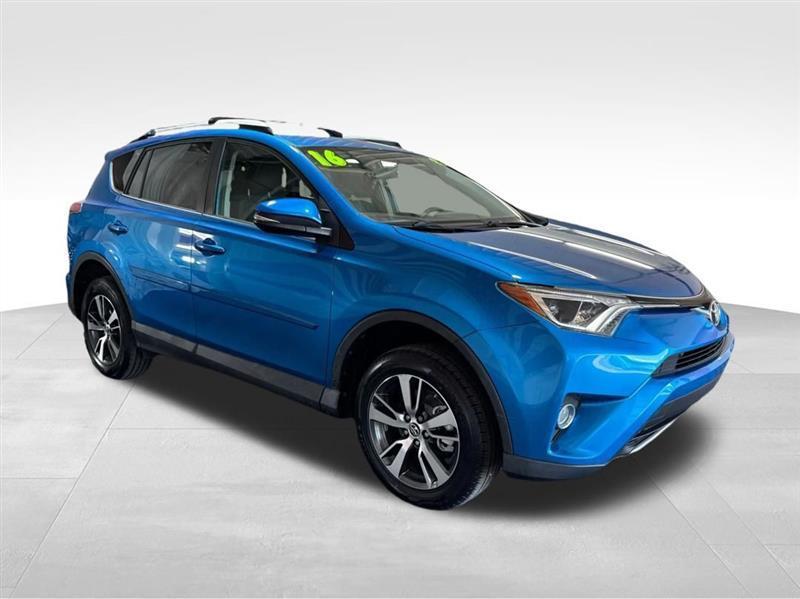 Toyota RAV4 XLE AWD 2016