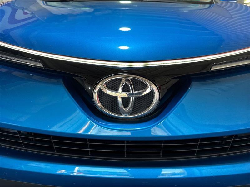 Toyota RAV4 XLE AWD 2016