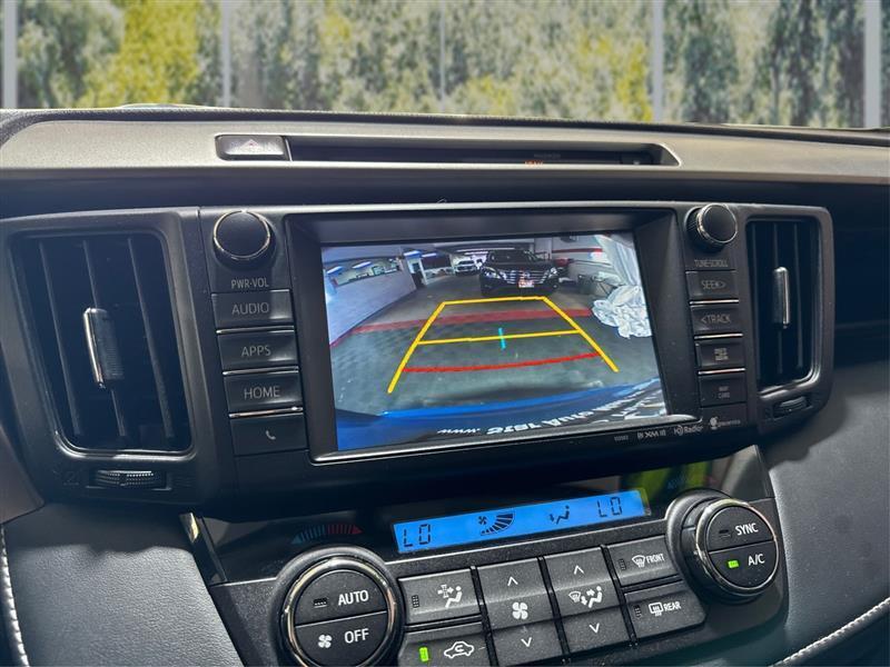 Toyota RAV4 XLE AWD 2016