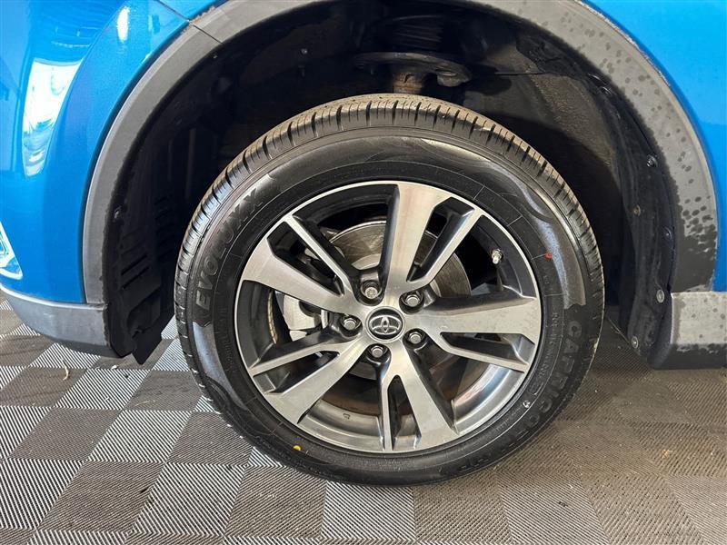 Toyota RAV4 XLE AWD 2016