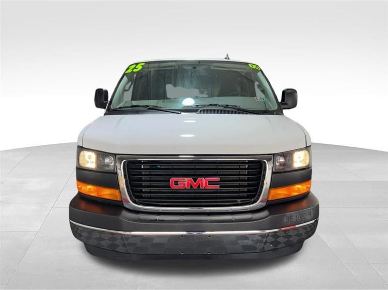 GMC Savana G2500 Cargo 2025