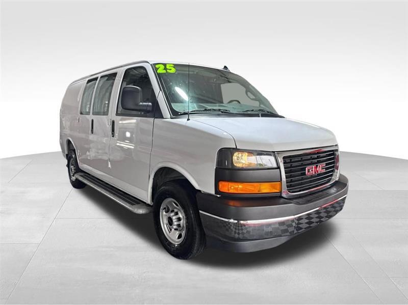 GMC Savana G2500 Cargo 2025