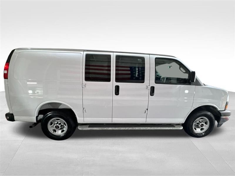 GMC Savana G2500 Cargo 2025