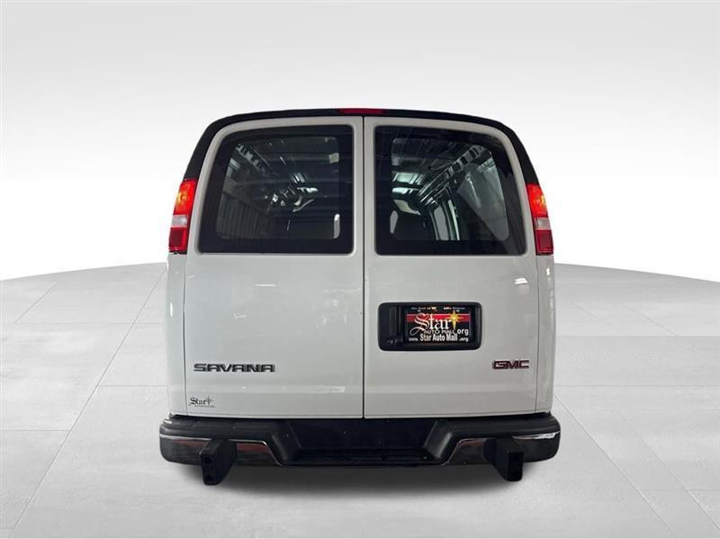 GMC Savana G2500 Cargo 2025
