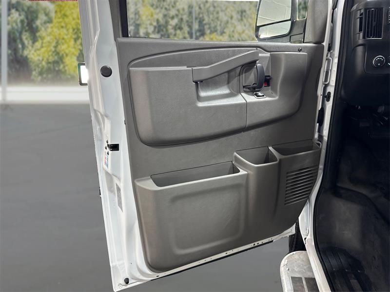 GMC Savana G2500 Cargo 2025