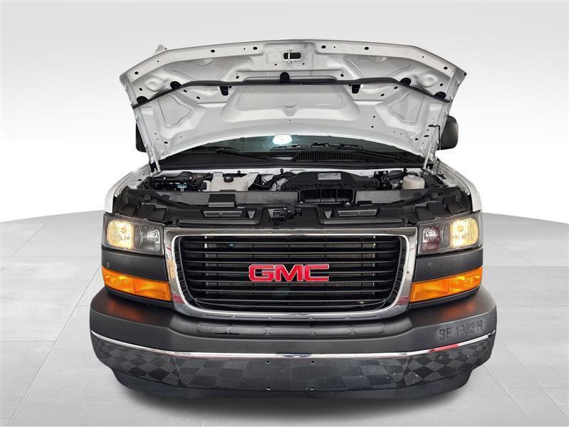 GMC Savana G2500 Cargo 2025