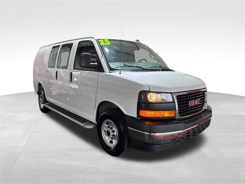 GMC Savana G2500 Cargo 2025