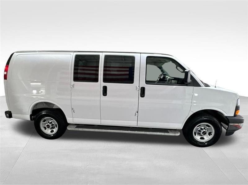 GMC Savana G2500 Cargo 2025