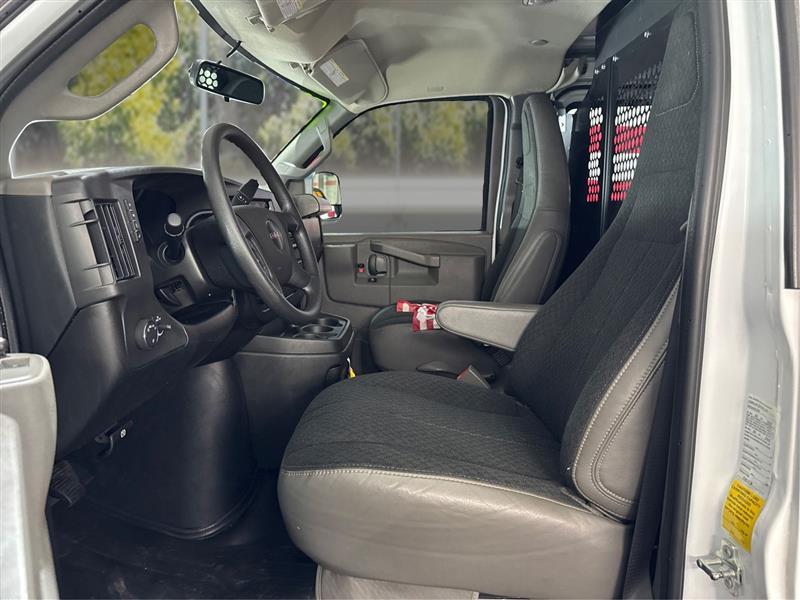 GMC Savana G2500 Cargo 2025
