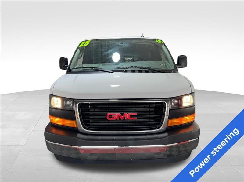 GMC Savana G2500 Cargo 2025
