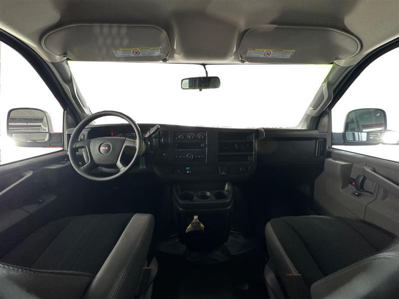GMC Savana G2500 Cargo 2025