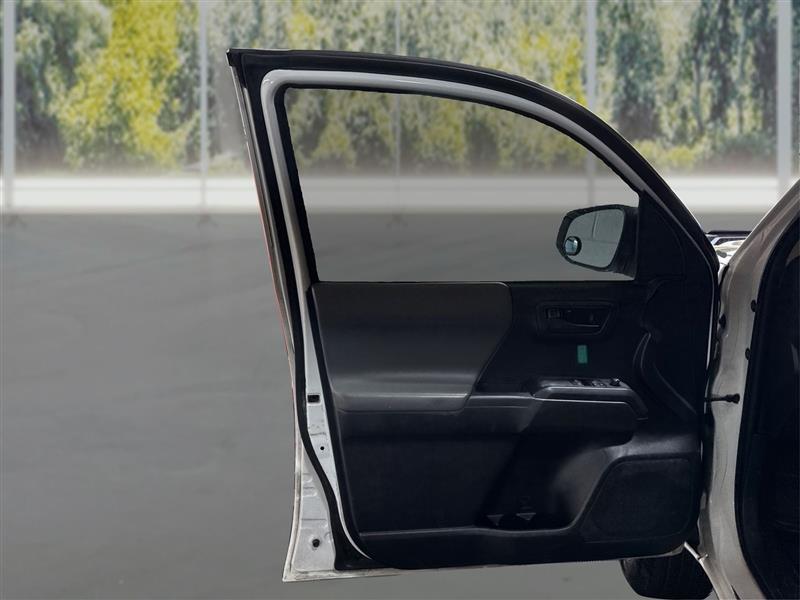 Toyota Tacoma SR5 Access Cab I4 6AT 2WD 2019