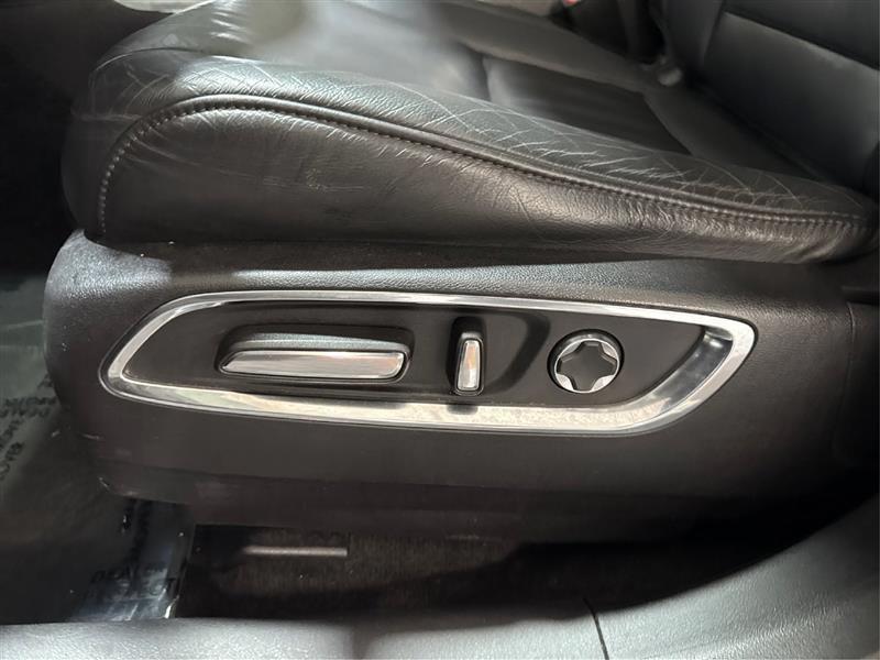 Acura MDX photo 19
