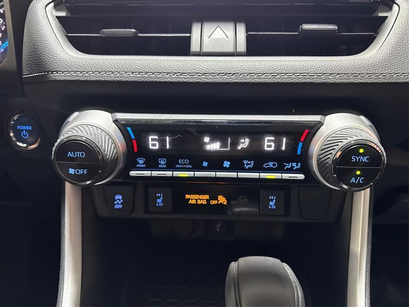 Toyota RAV4 Hybrid XLE 2022