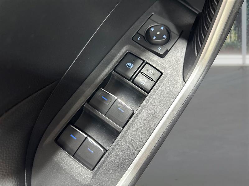 Toyota RAV4 Hybrid XLE 2022