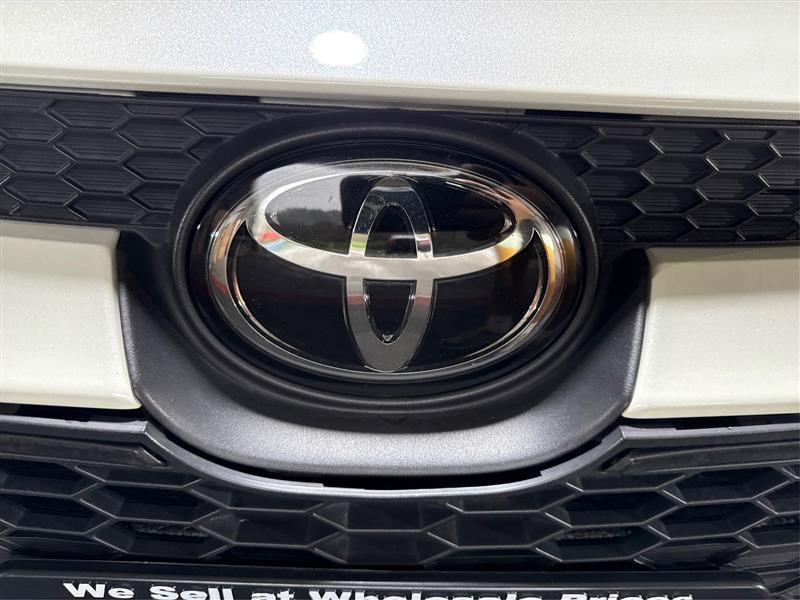 Toyota Corolla LE 2021
