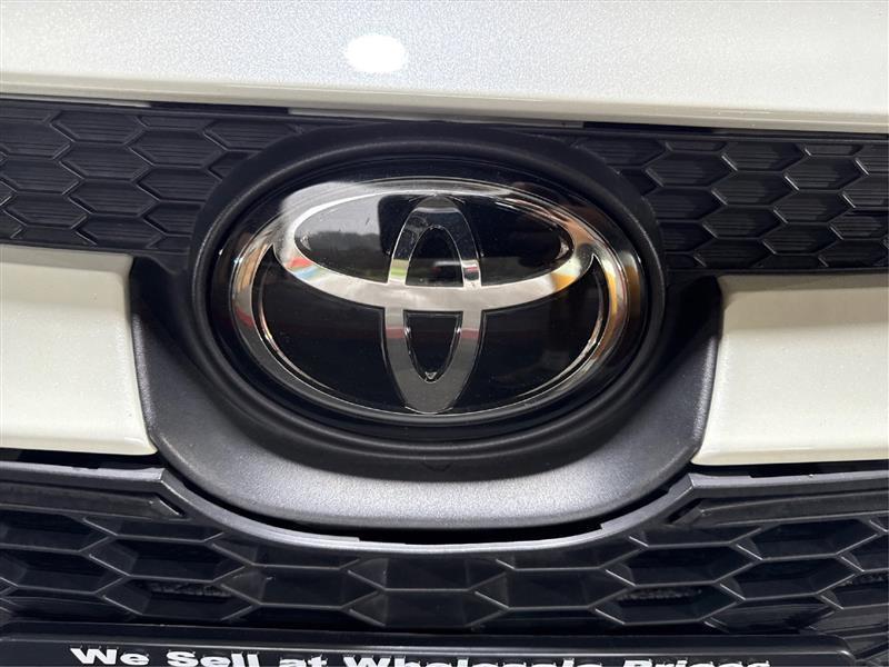 Toyota Corolla LE 2021