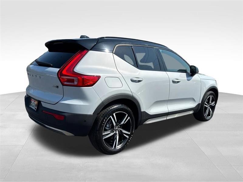 Volvo XC40 T5 R-Design AWD 2021