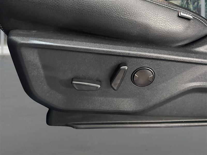 Ford F-150 XLT SuperCrew 5.5-ft. Bed 4WD 2023