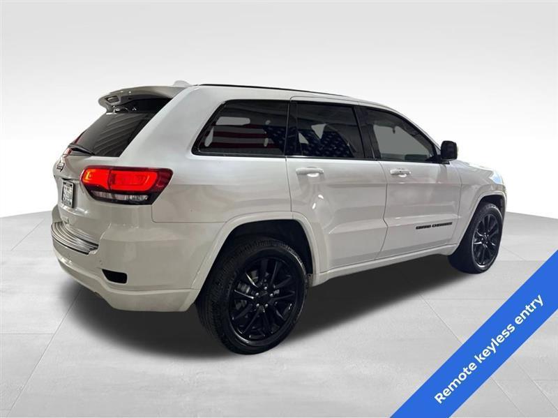 Jeep Grand Cherokee Laredo 4WD 2020
