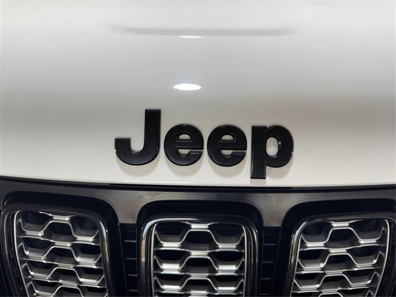 Jeep Grand Cherokee Laredo 4WD 2020