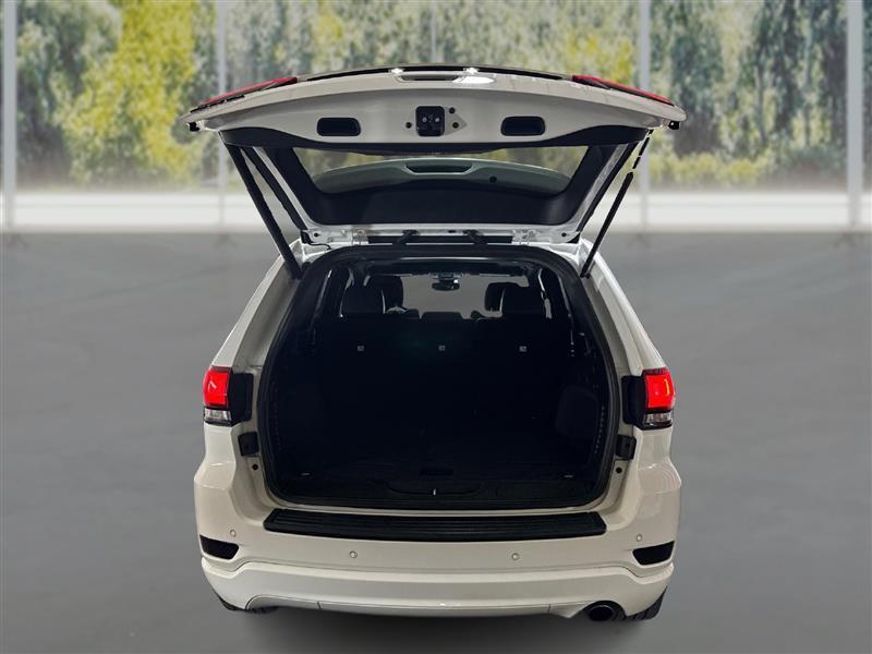 Jeep Grand Cherokee Laredo 4WD 2020