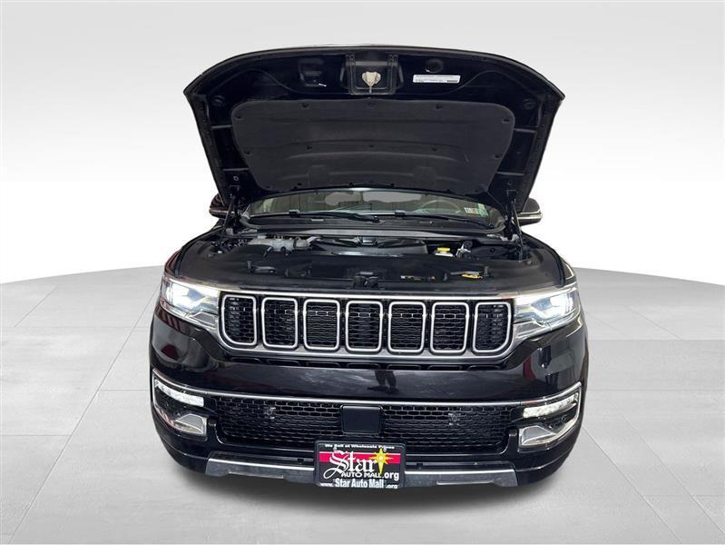 Jeep Wagoneer Series III 4WD 2024