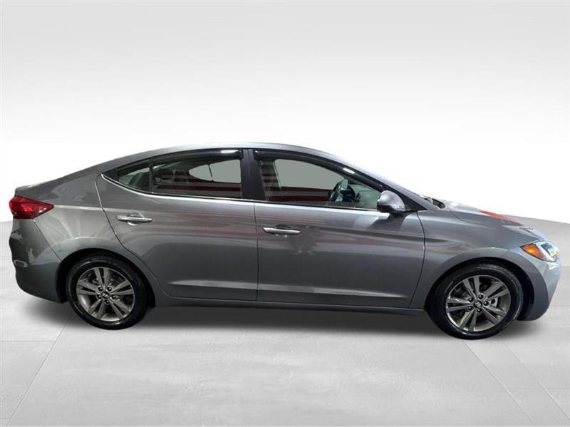 Hyundai Elantra  2018