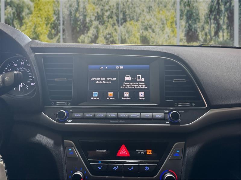 Hyundai Elantra  2018