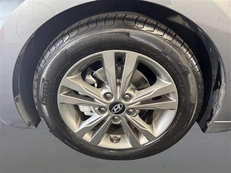 Hyundai Elantra  2018