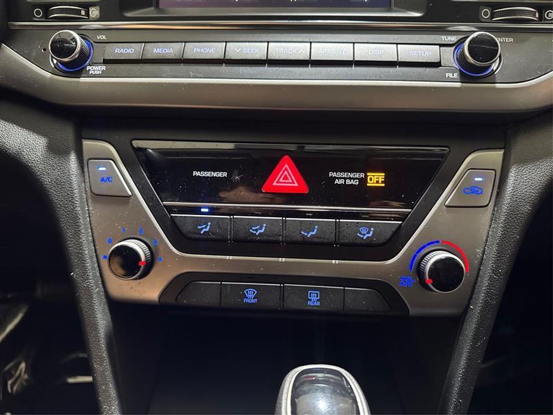 Hyundai Elantra  2018