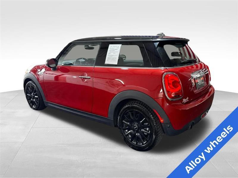 MINI Cooper Base 2015