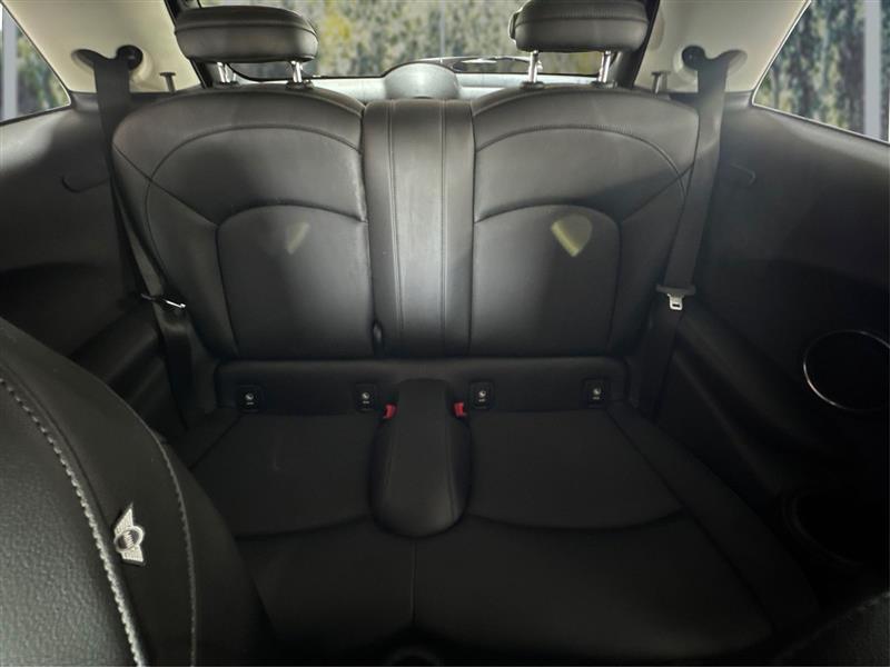 MINI Cooper Base 2015