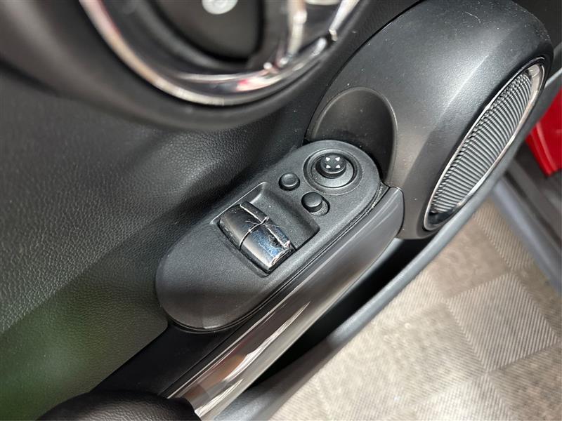 MINI Cooper Base 2015