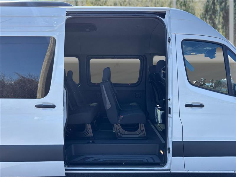 Mercedes-Benz Sprinter 2500 2025