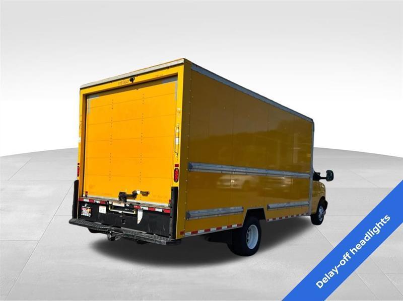GMC Savana G3500 177 in. 2021