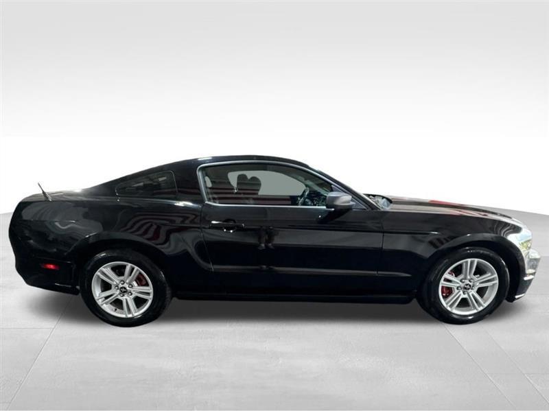 Ford Mustang V6 Coupe 2013