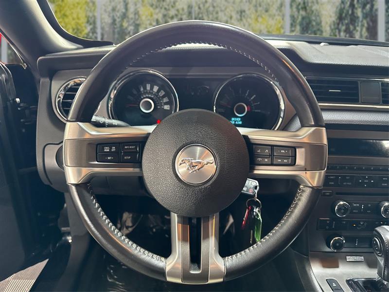 Ford Mustang V6 Coupe 2013