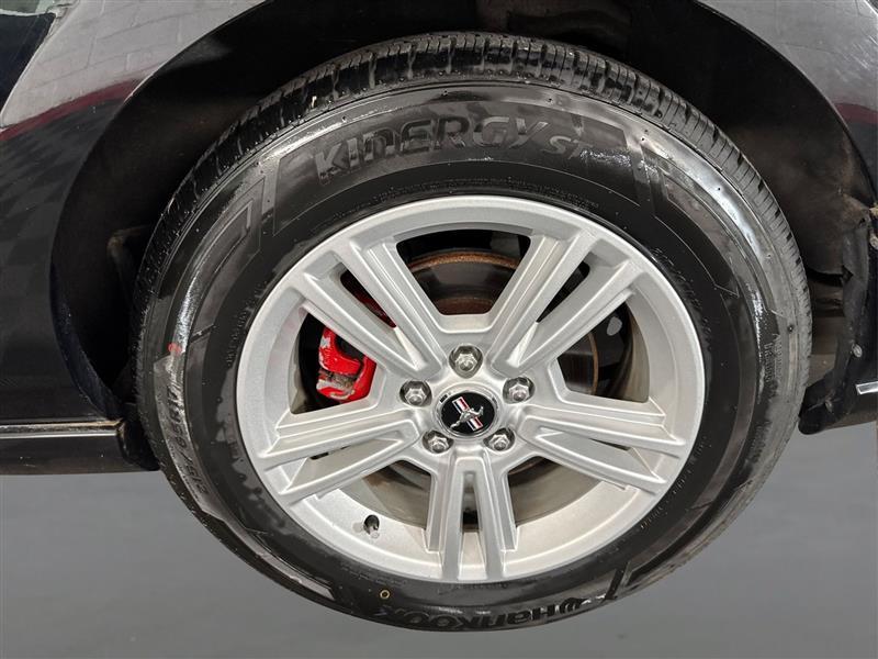 Ford Mustang V6 Coupe 2013