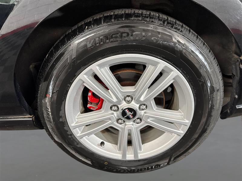 Ford Mustang V6 Coupe 2013