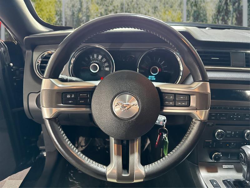 Ford Mustang V6 Coupe 2013