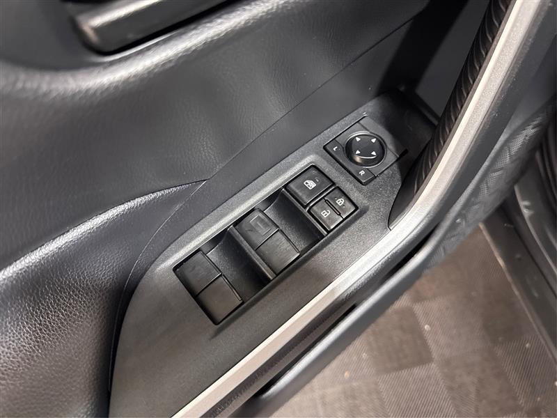 Toyota RAV4 Hybrid LE 2020