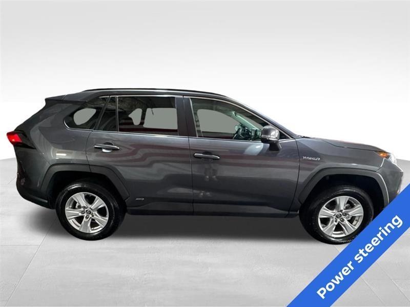 Toyota RAV4 Hybrid LE 2020