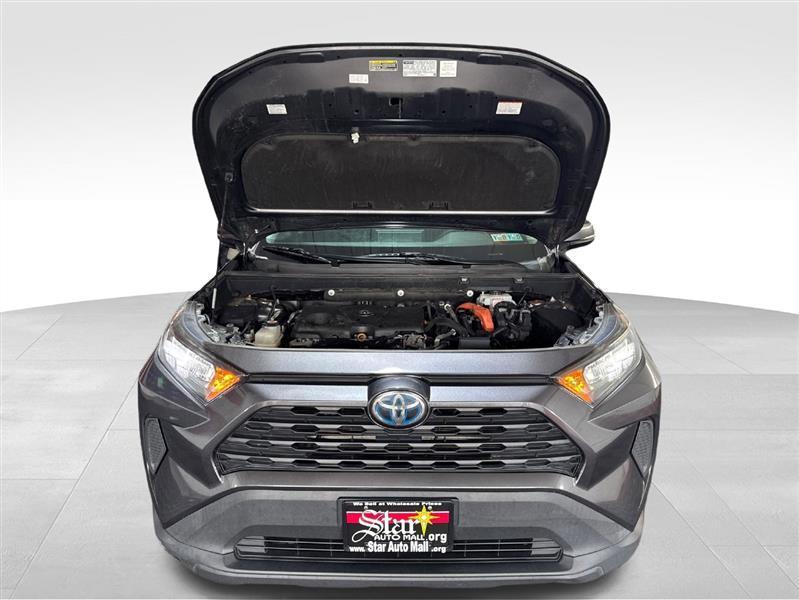 Toyota RAV4 Hybrid LE 2020