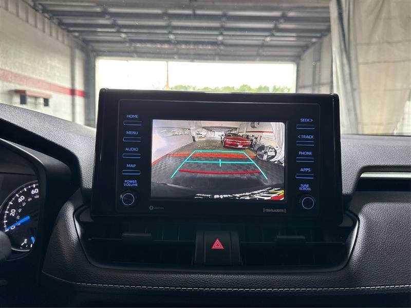 Toyota RAV4 Hybrid LE 2020