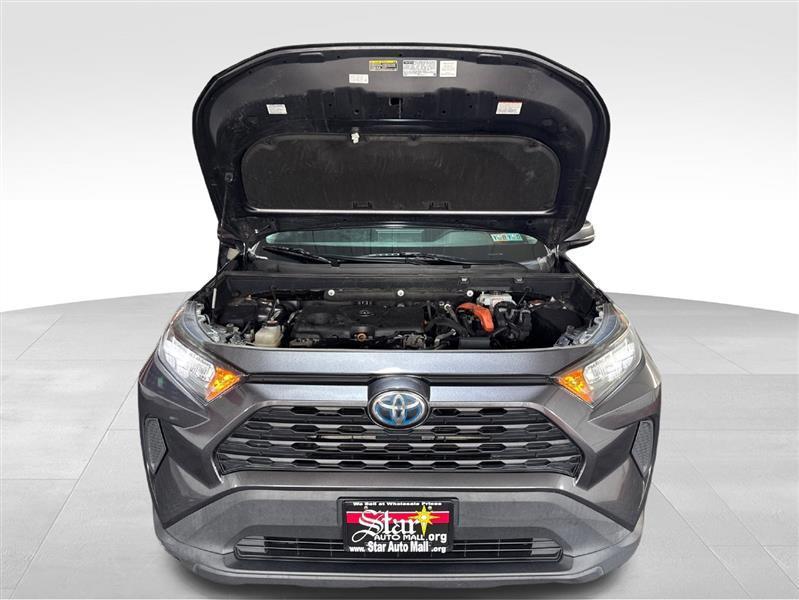 Toyota RAV4 Hybrid LE 2020